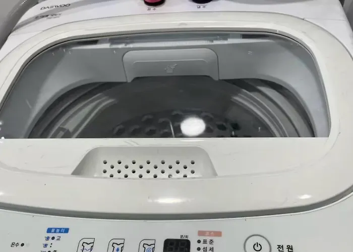 Near Station, 6people, Room2 Bed3, 12pm, Luggage, Ott, Washing Machine Appartement Busan